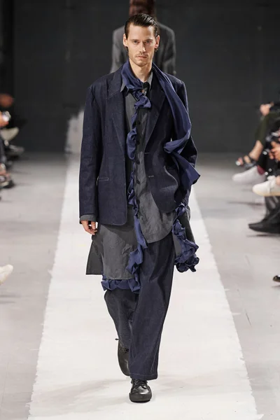 Look 31